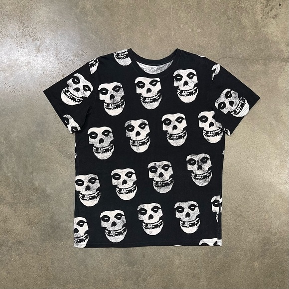 Unique Vintage Other - Misfits All Over Print AOP Skulls Graphic Punk Band Tshirt